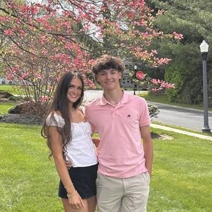 Meet your Posher, Laura